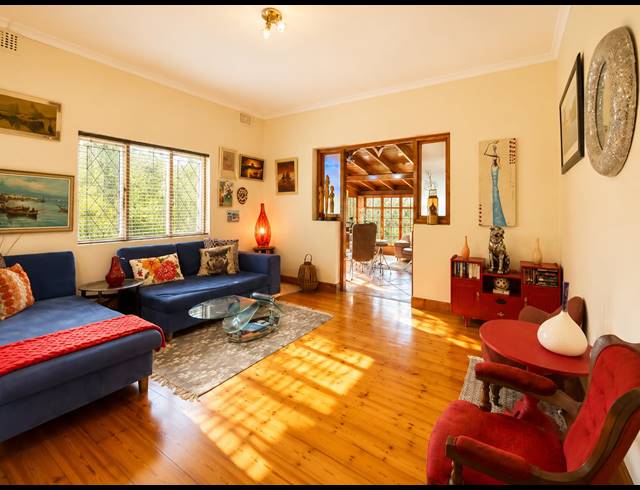 6 BEDROOM HOUSE FOR SALE IN ESSENWOOD